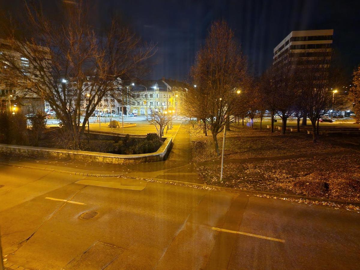 Schmidt Apartman Miskolc Belvarosaban Exteriér fotografie